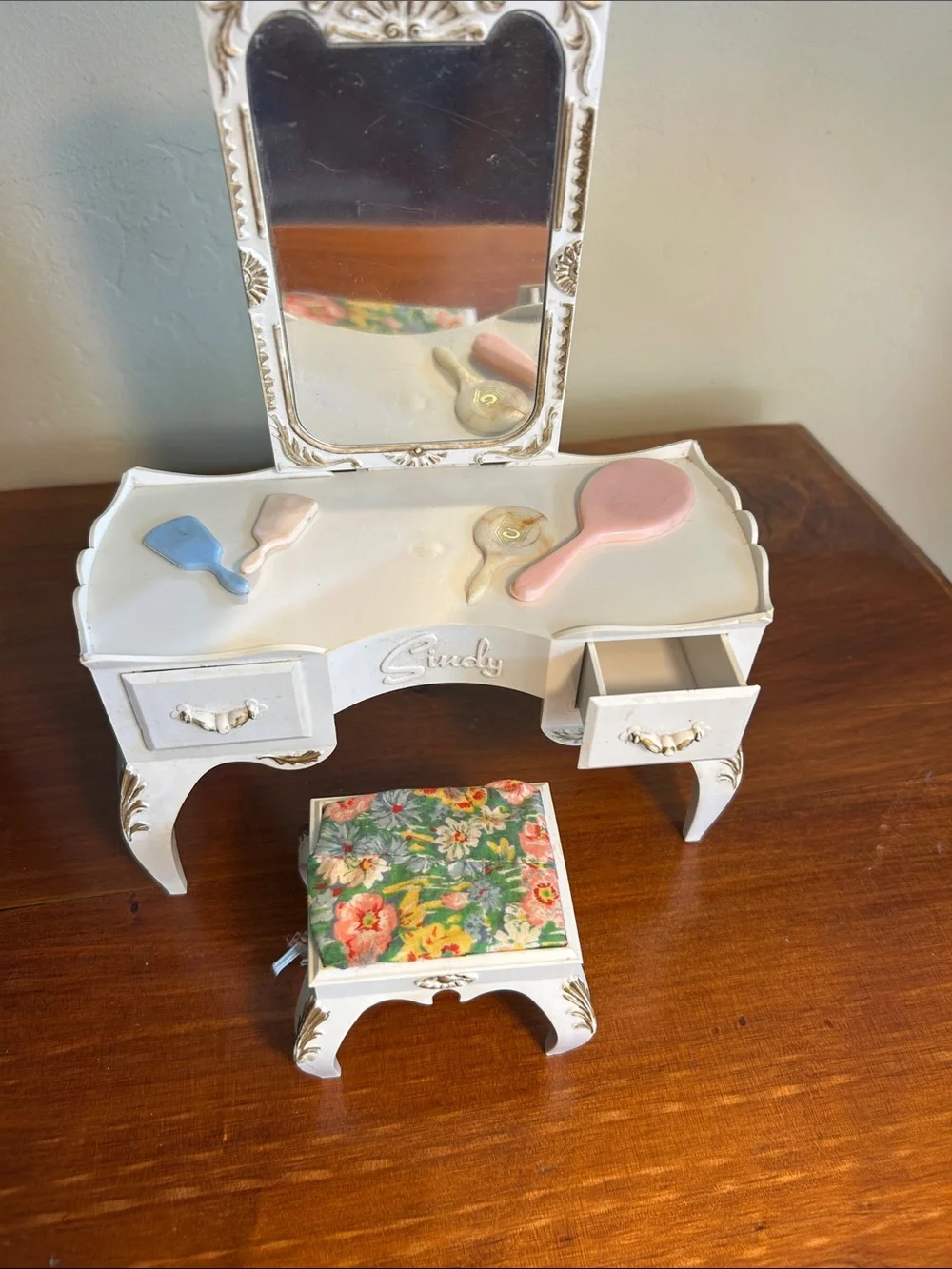 Vintage 60s Pedigree Sindy Doll Dressing Table Set Vanity and Accessories
